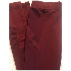 Maroon rider leggings.